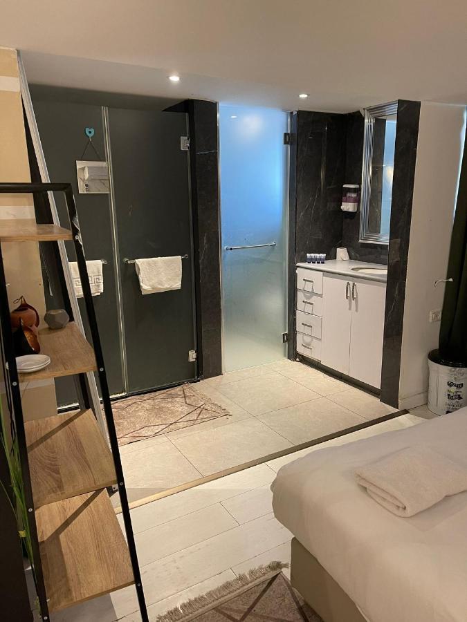 Lago Suites Hotel Yerusalem Bagian luar foto
