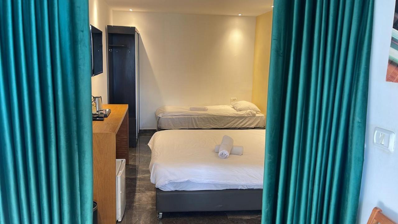 Lago Suites Hotel Yerusalem Bagian luar foto