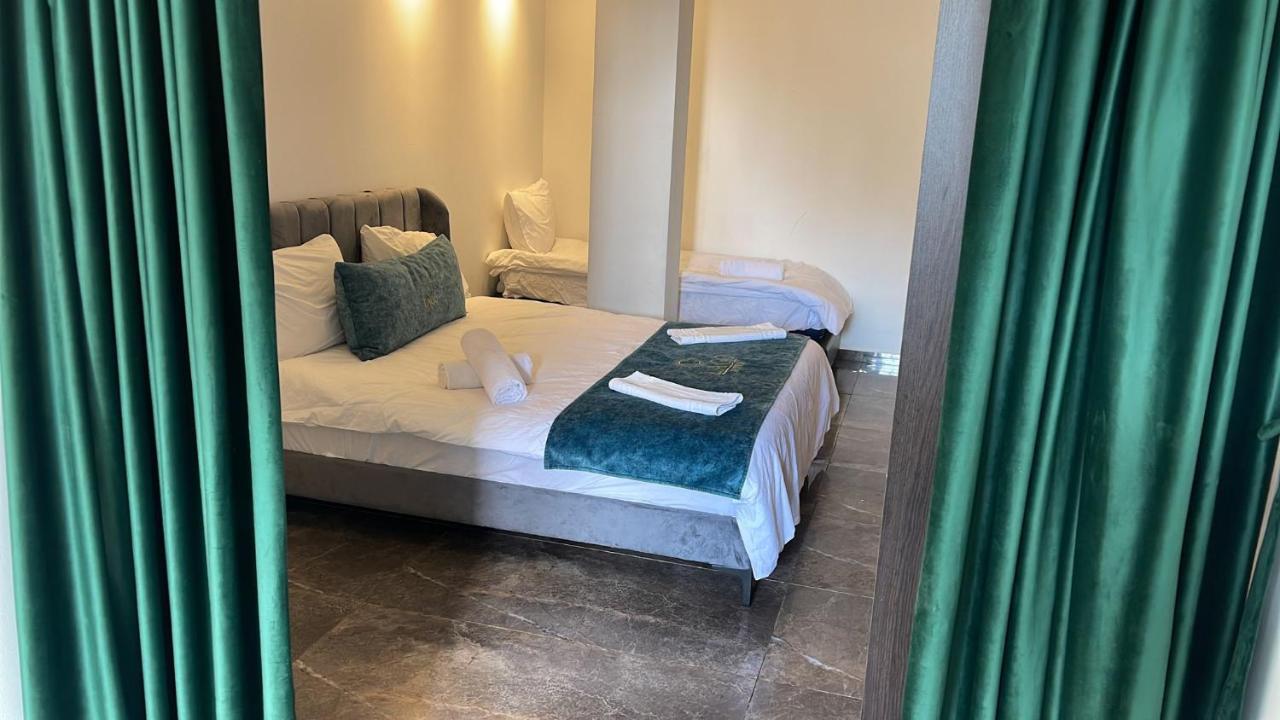 Lago Suites Hotel Yerusalem Bagian luar foto