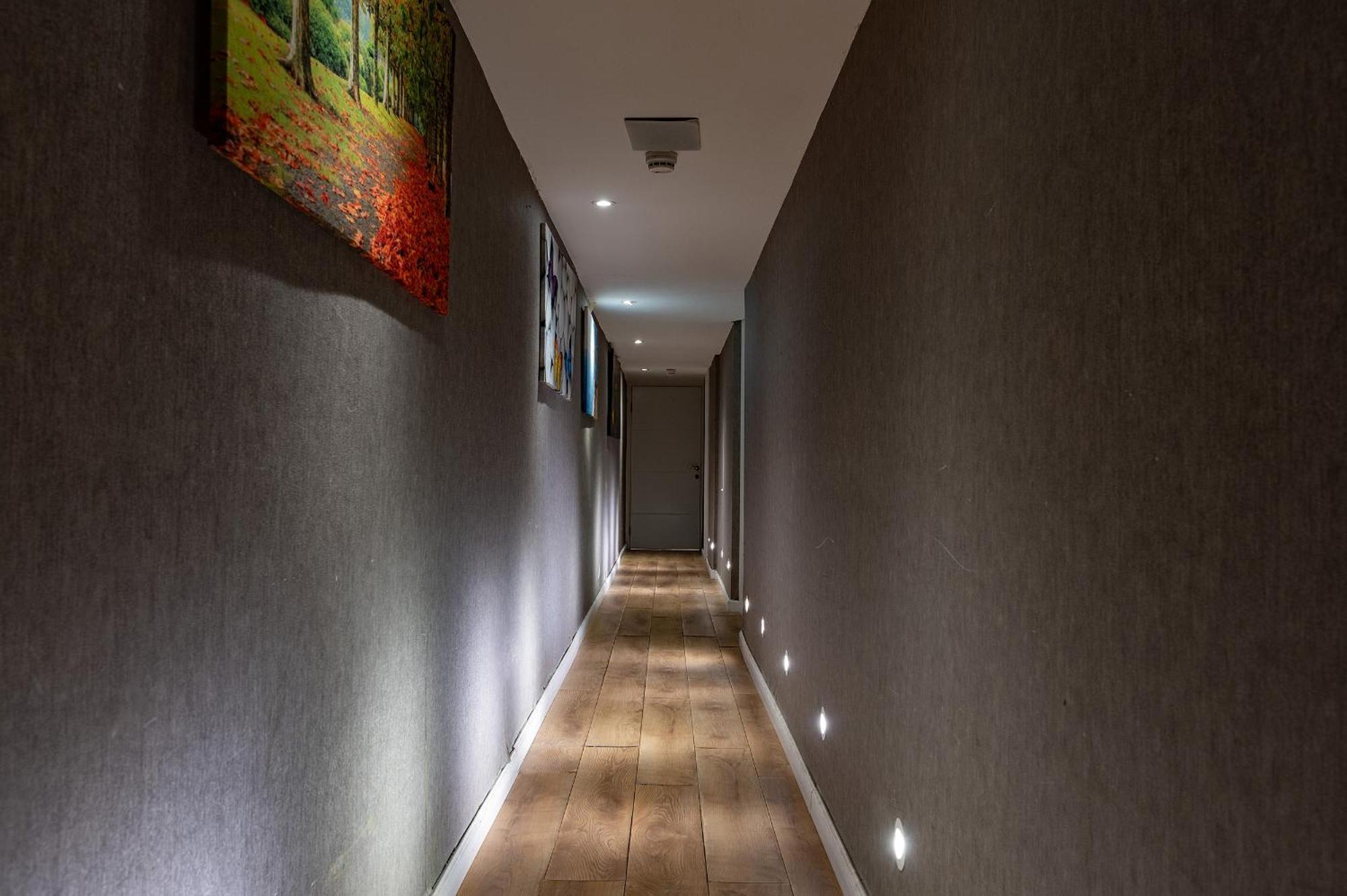 Lago Suites Hotel Yerusalem Bagian luar foto